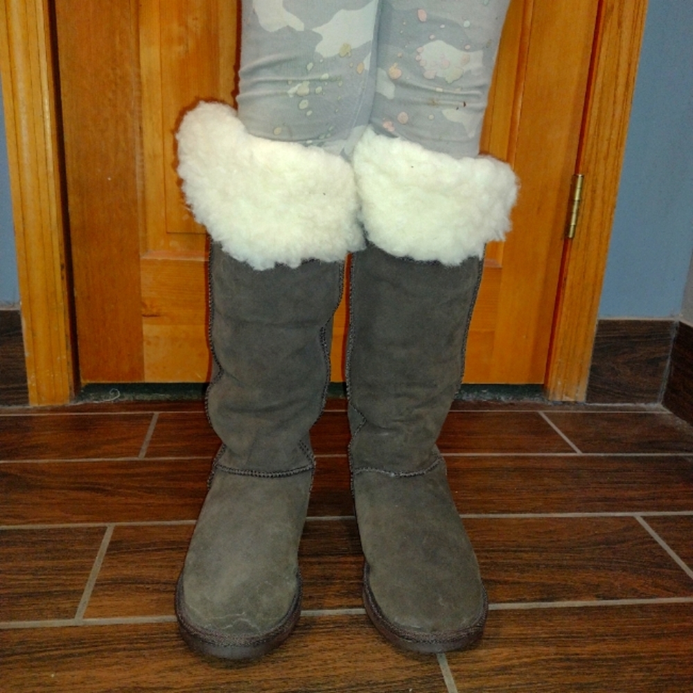 Emu brown suede 100% merino wool lining over knee boots size 8